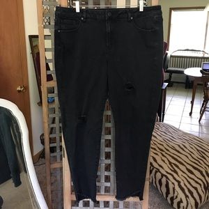 Grunge / ripped / skinny / frayed / stretch jeans